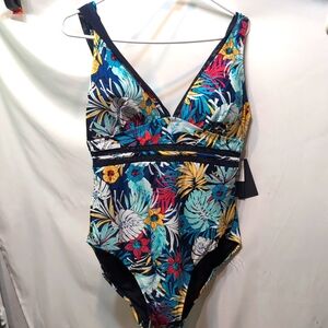 NWT Tommy Hilfiger one piece swimsuit UV protection removable cups size 14